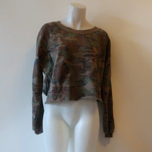 CHEERLEADER GREEN CAMO CROP SWEATSHIRT S/P*